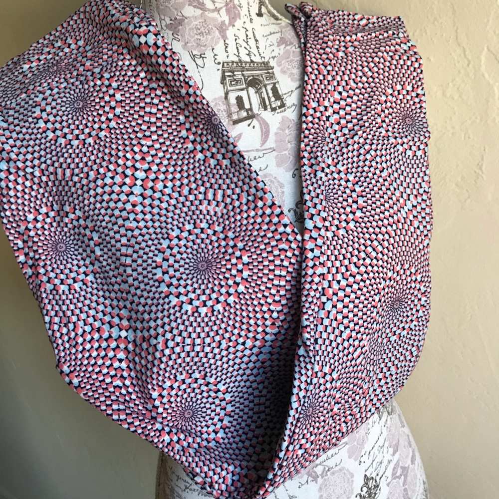 LuLaRoe Spiral Leggings